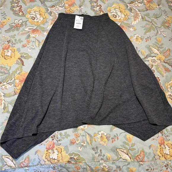 NWT Zara Gray Handkerchief Skirt - Picture 2 of 5